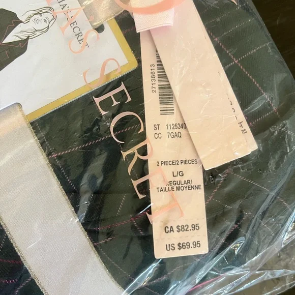 Victoria's Secret Green and Pink Plaid Pajama Set - Picture 6 of 6